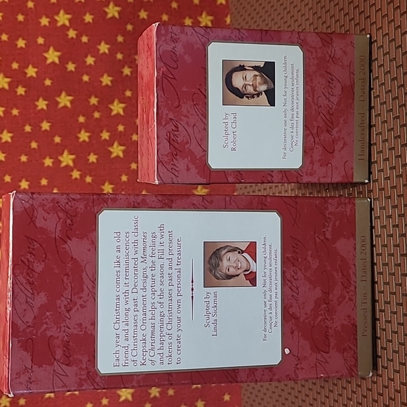 Hallmark Keepsake 2000 Memories of Christmas & Queen Mom Ornaments - Picture 7 of 7